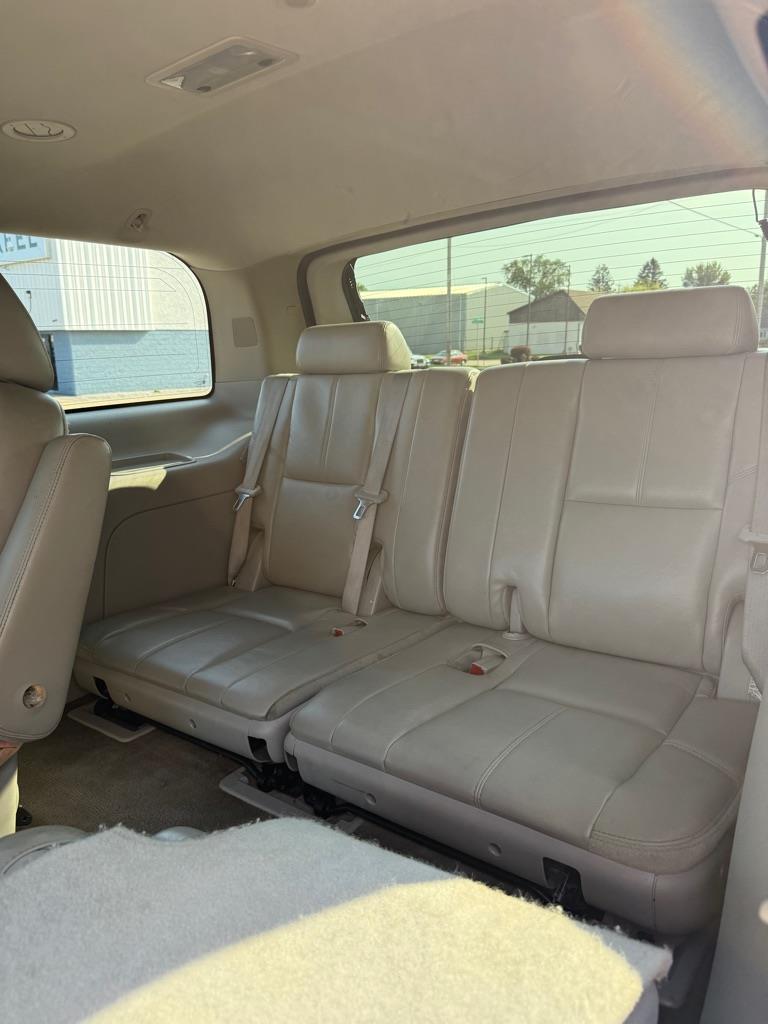 Chevrolet Tahoe  2011