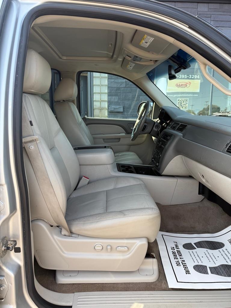 Chevrolet Tahoe  2011