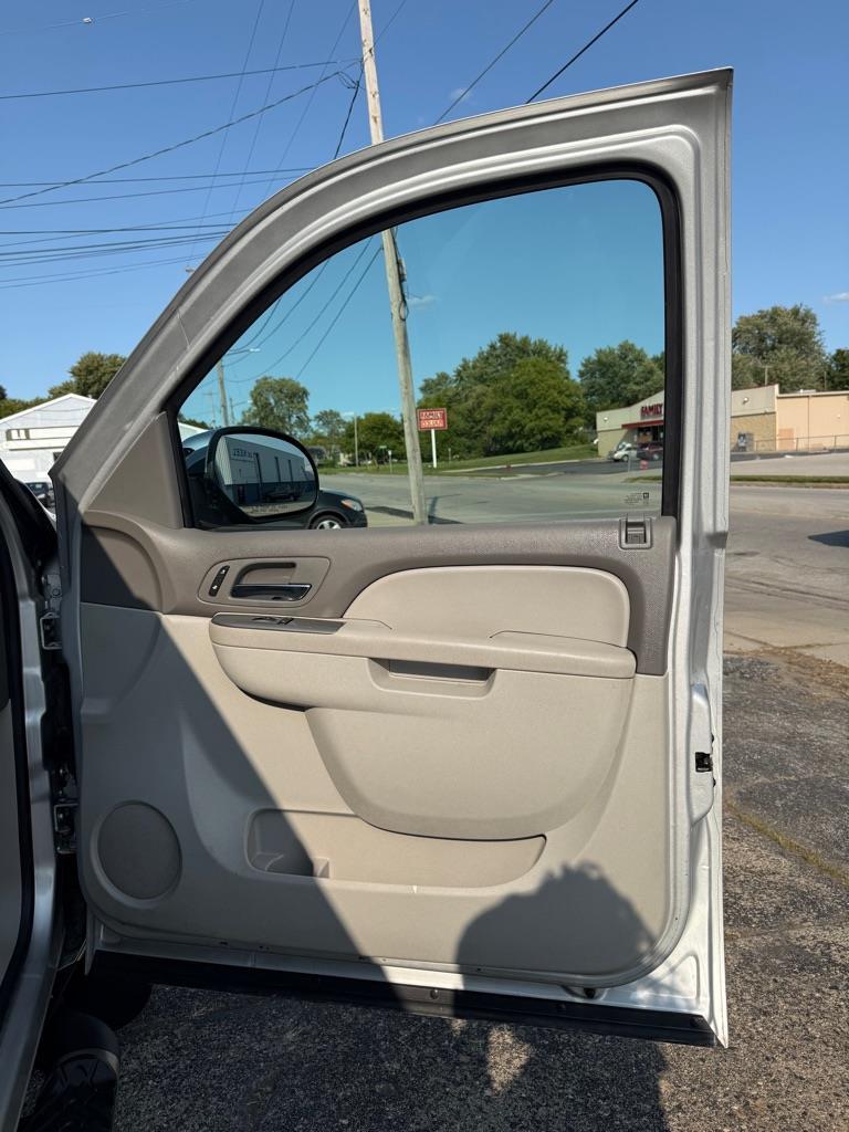 Chevrolet Tahoe  2011