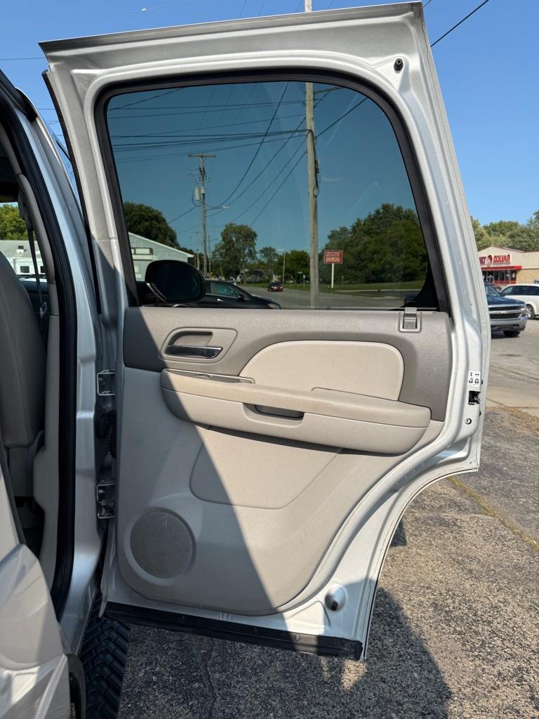 Chevrolet Tahoe  2011