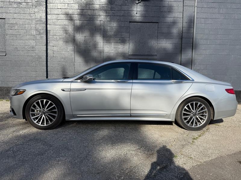 2019 Lincoln Continental Select photo 3