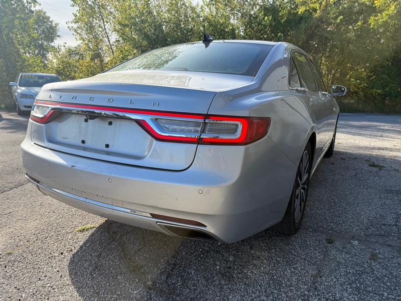 2019 Lincoln Continental Select photo 4