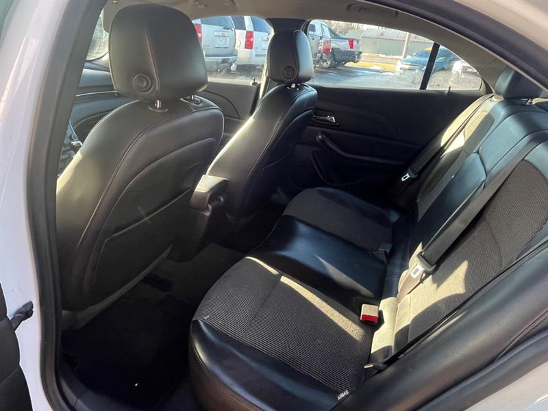 Chevrolet Malibu  2013