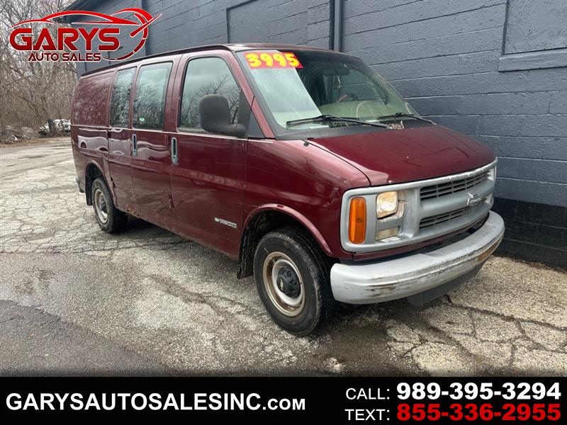 2001 Chevrolet Express Base's photo