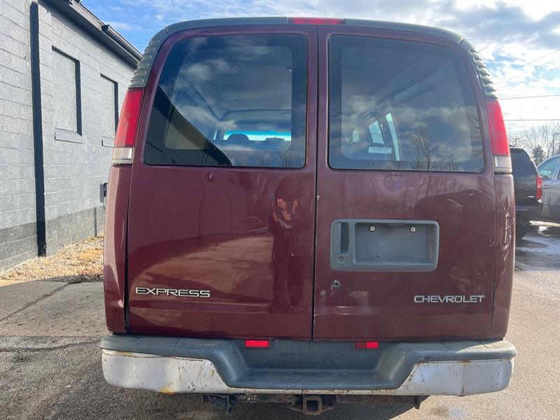 Chevrolet Express  2001