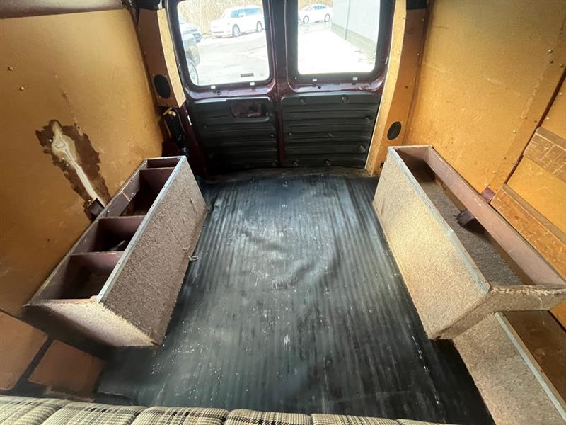 Chevrolet Express  2001