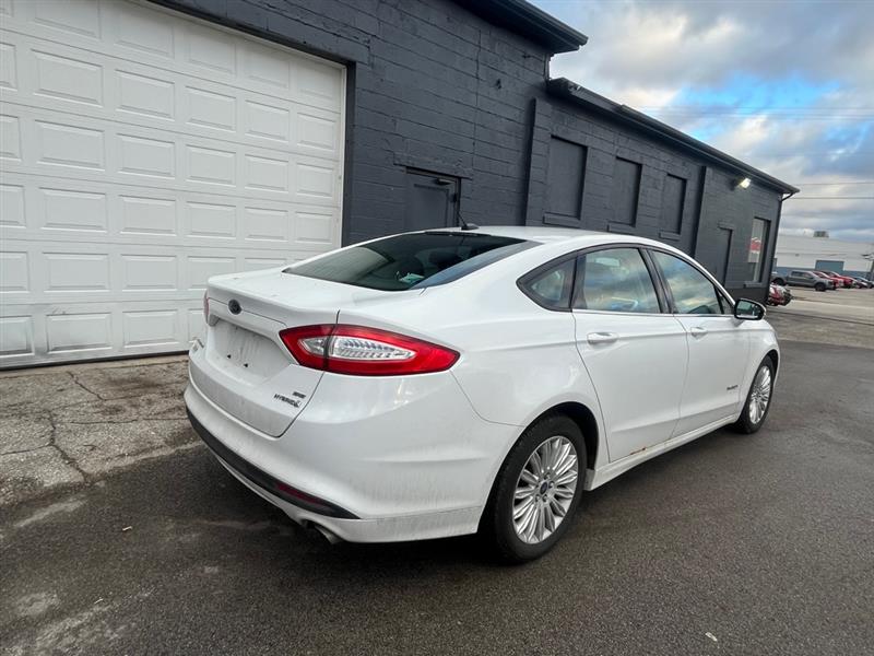 Ford Fusion Hybrid  2013