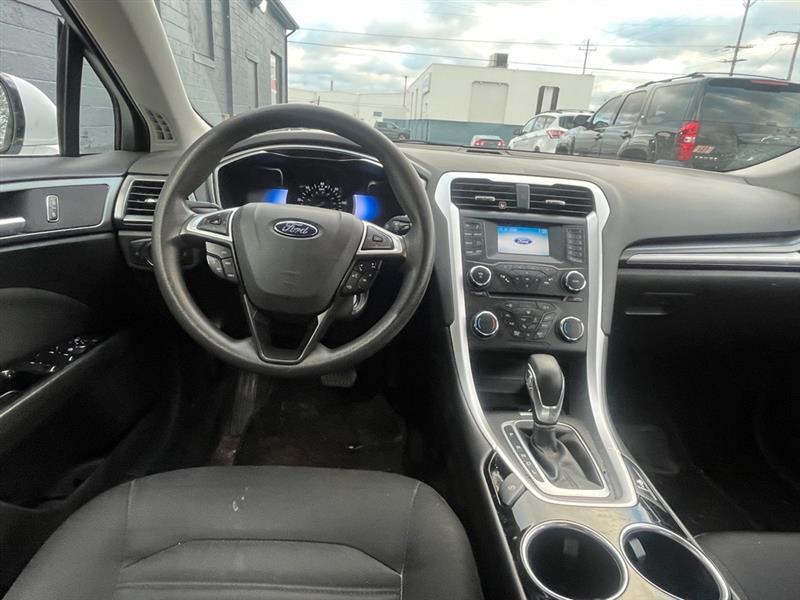 Ford Fusion Hybrid  2013