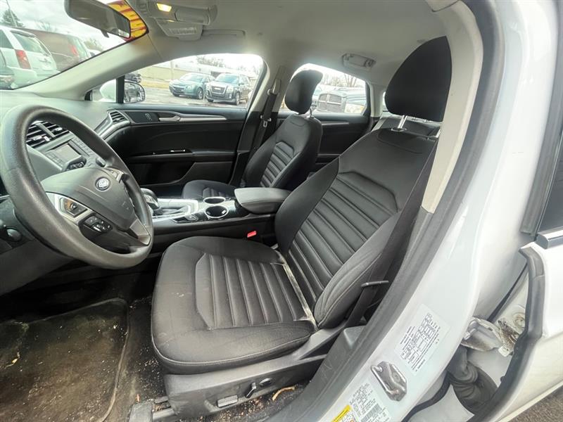 Ford Fusion Hybrid  2013