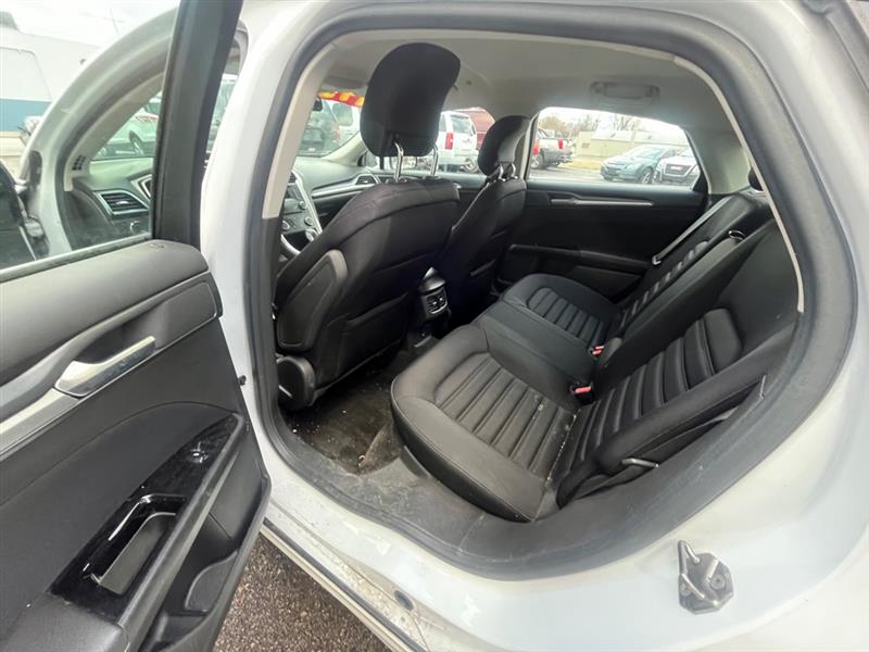 Ford Fusion Hybrid  2013