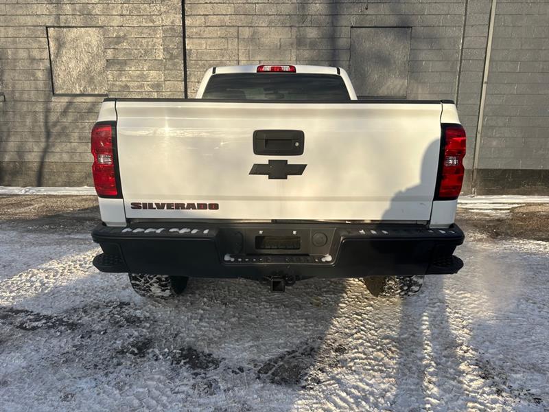 Chevrolet Silverado 1500  2018