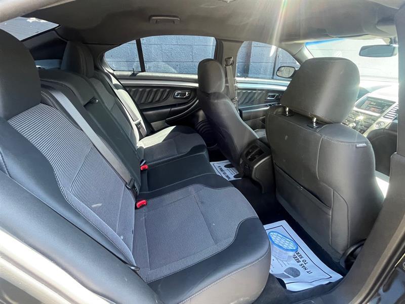 Ford Taurus  2015