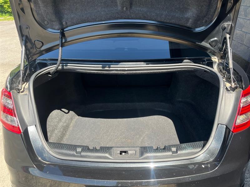 Ford Taurus  2015
