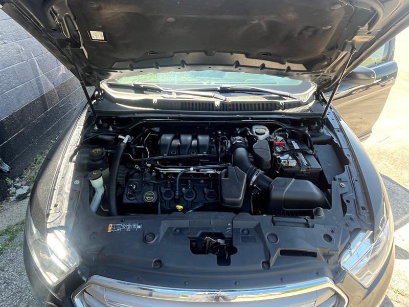 Ford Taurus  2015