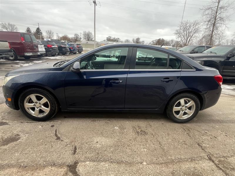 Chevrolet Cruze  2011
