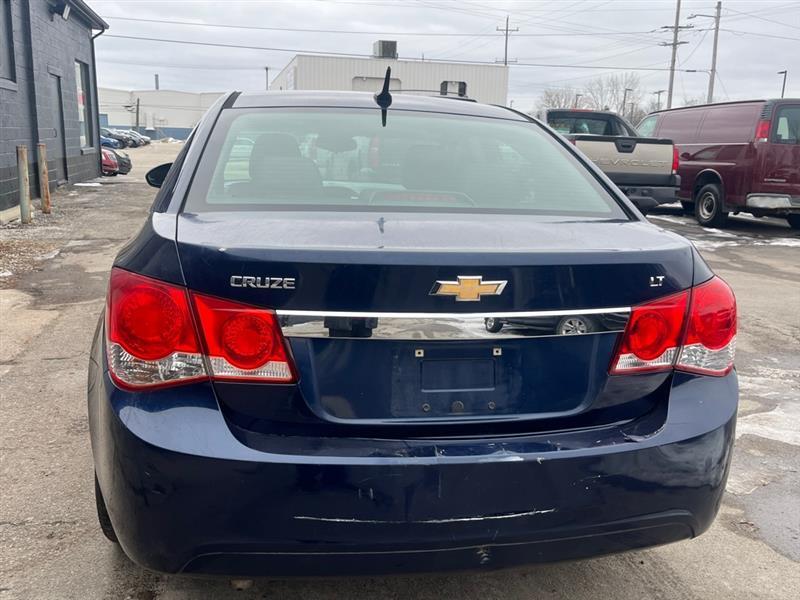 Chevrolet Cruze  2011