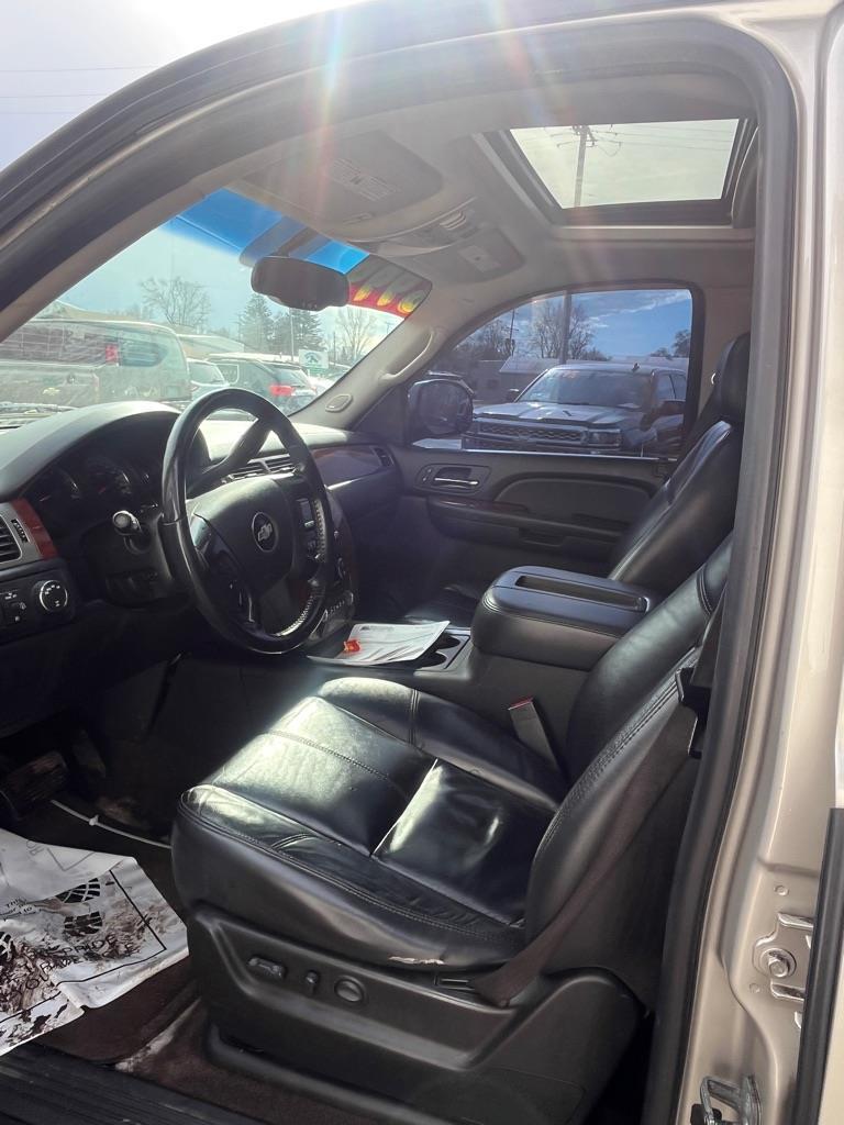 Chevrolet Suburban  2009