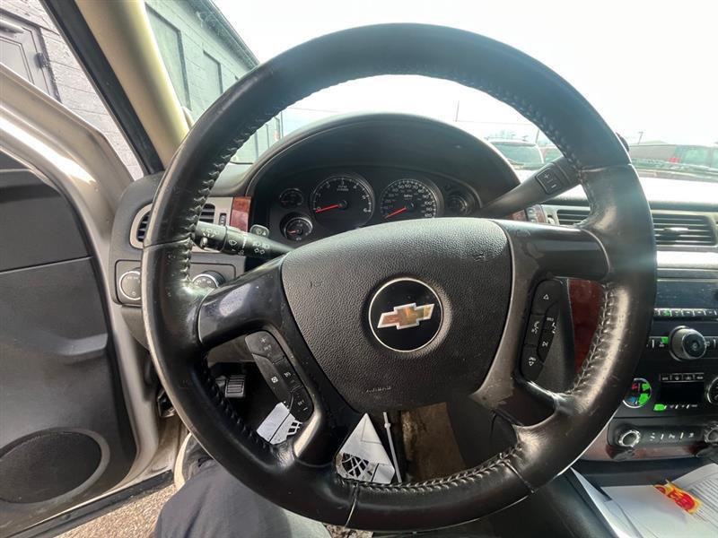 Chevrolet Suburban  2009