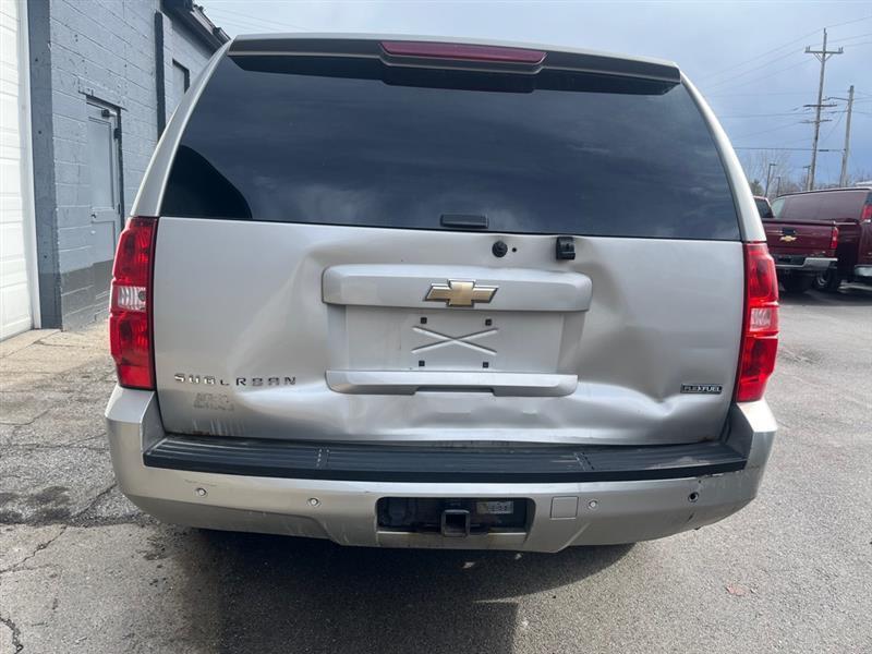 Chevrolet Suburban  2009