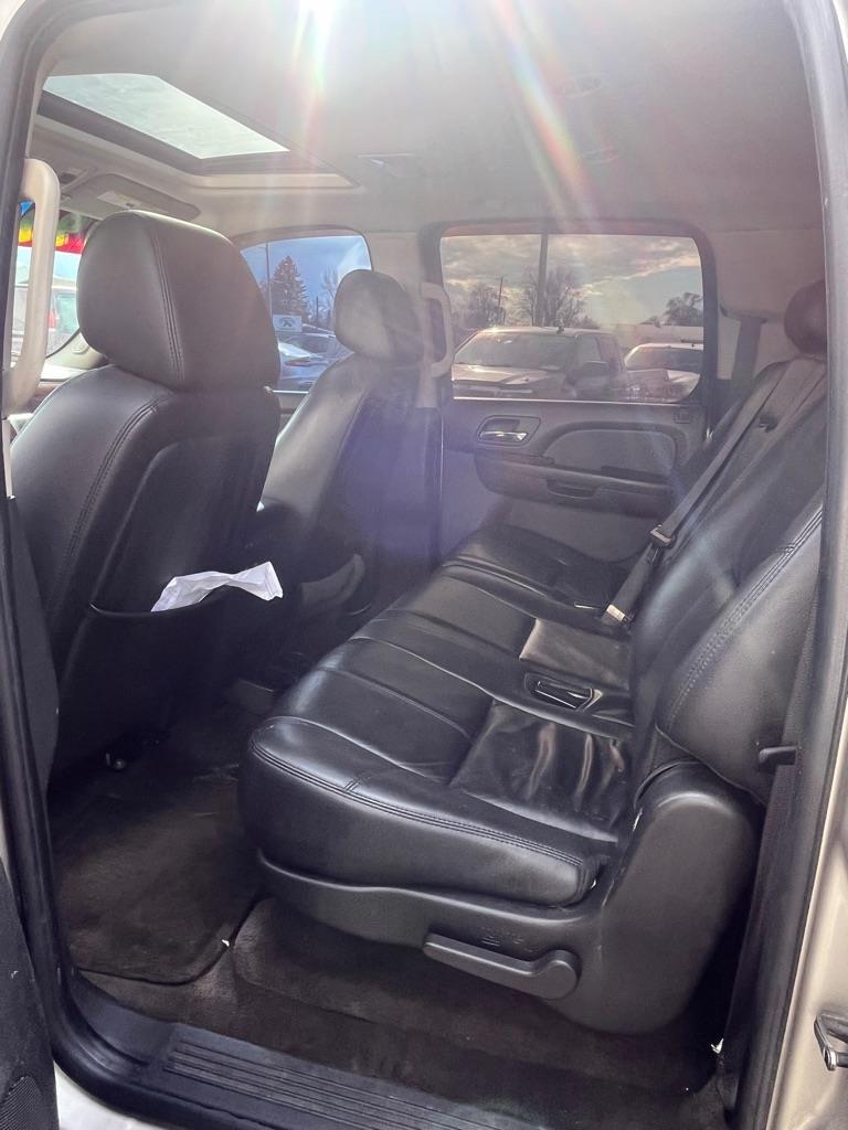 Chevrolet Suburban  2009