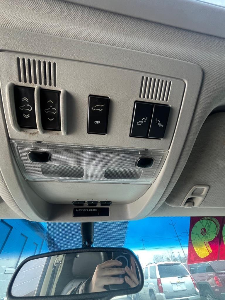 Chevrolet Suburban  2009