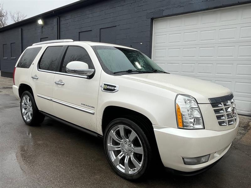 Cadillac Escalade  2013