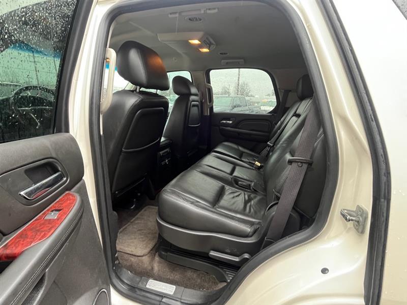 Cadillac Escalade  2013