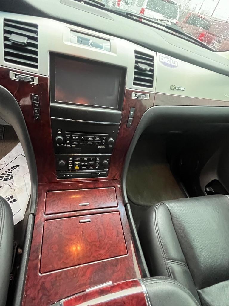 Cadillac Escalade  2013