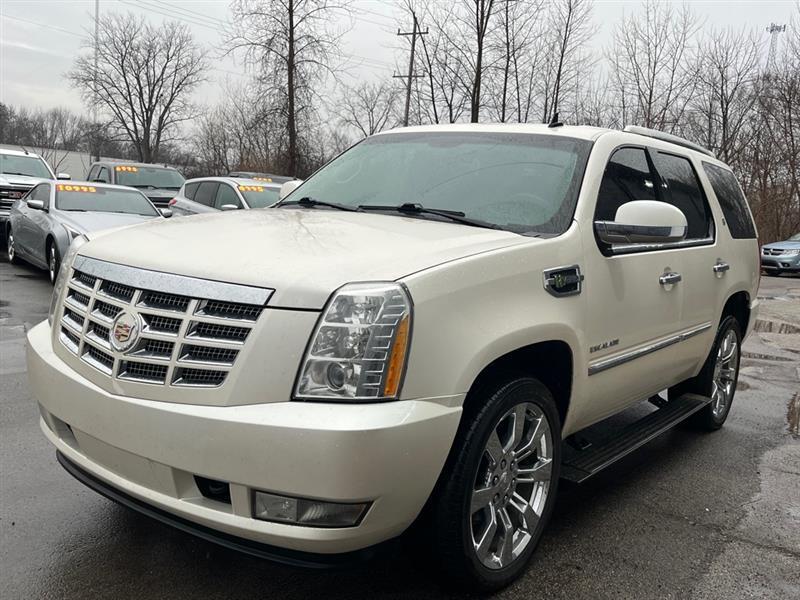 Cadillac Escalade  2013