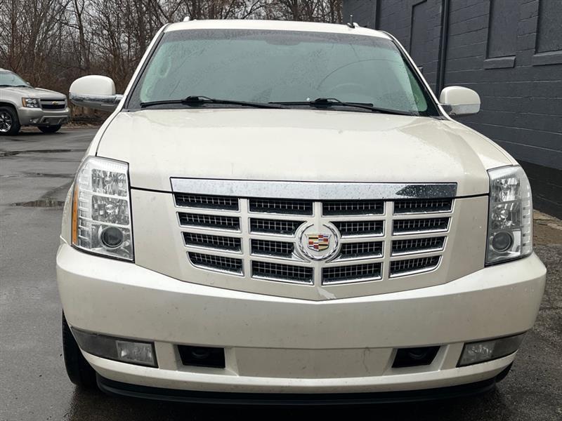Cadillac Escalade  2013