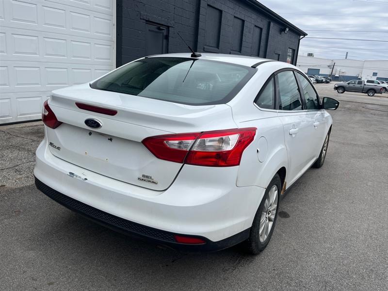 Ford Focus  2012