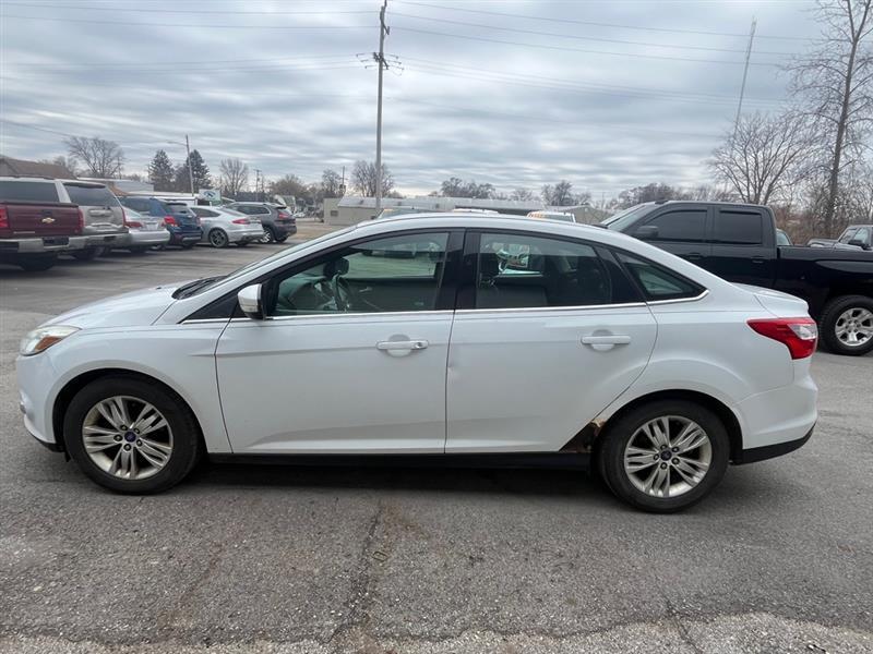 Ford Focus  2012