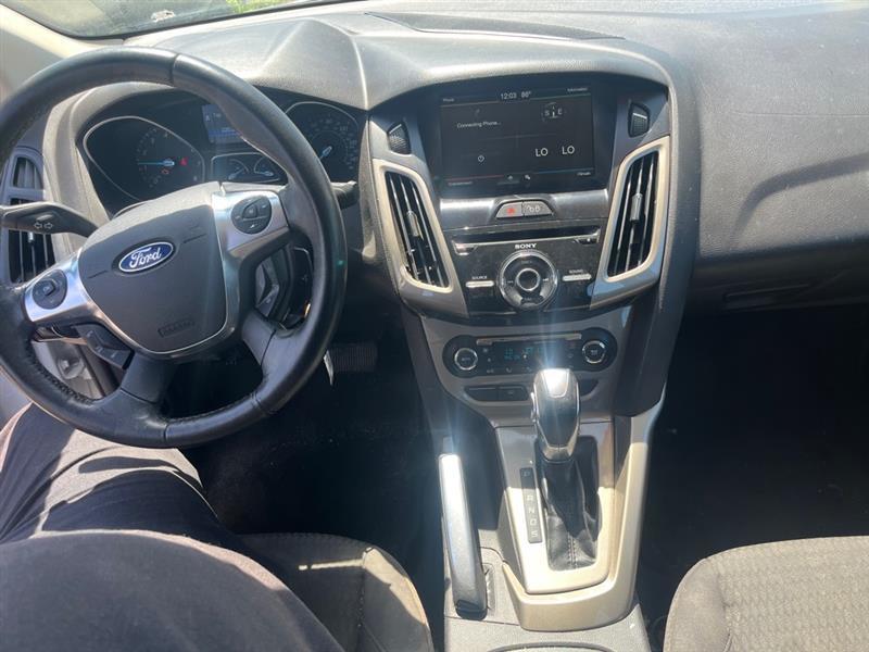 Ford Focus  2012