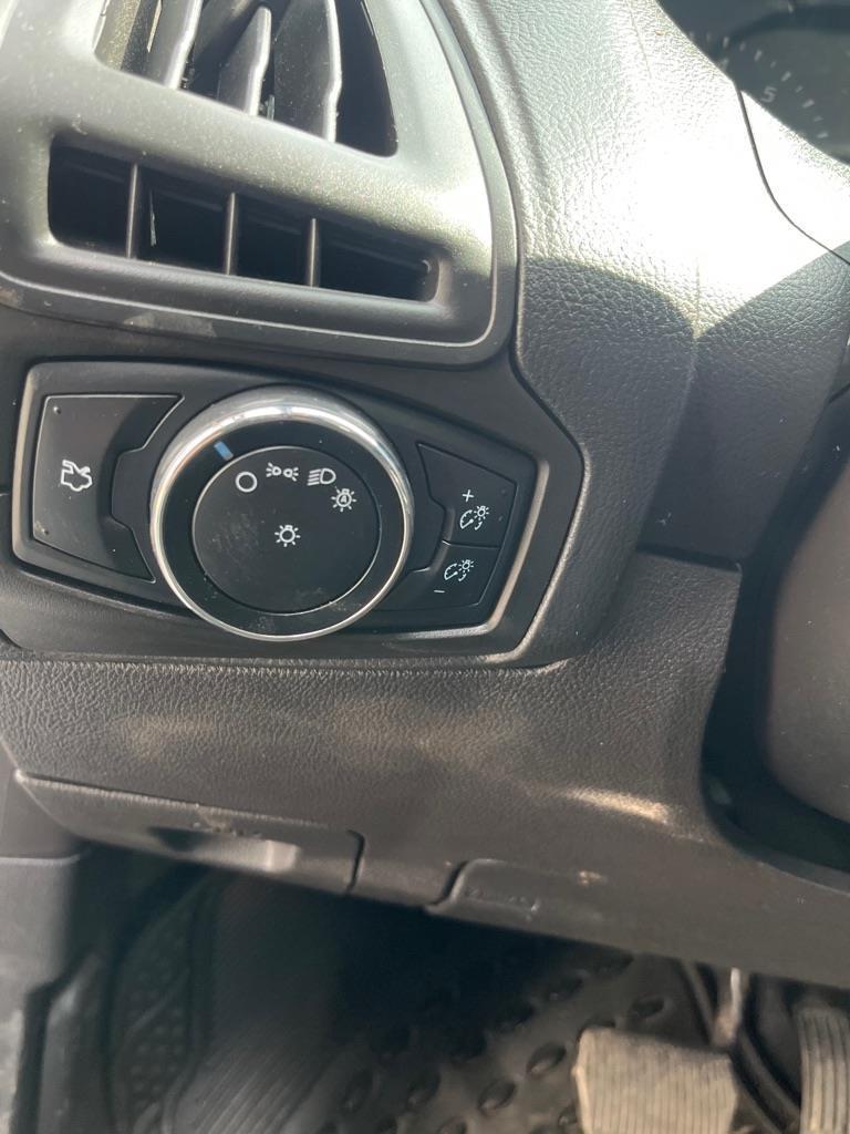 Ford Focus  2014