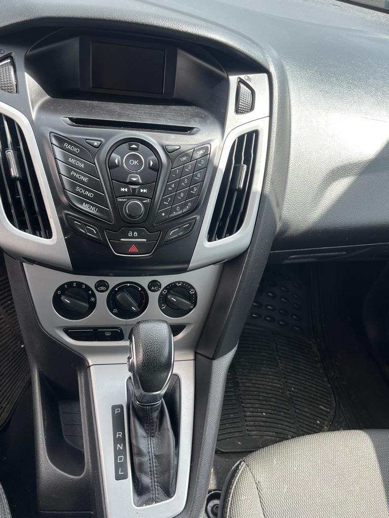 Ford Focus  2014