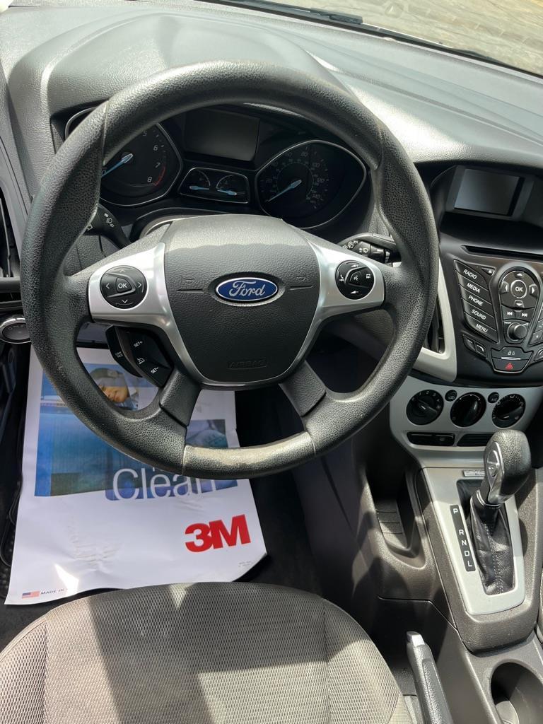 Ford Focus  2014