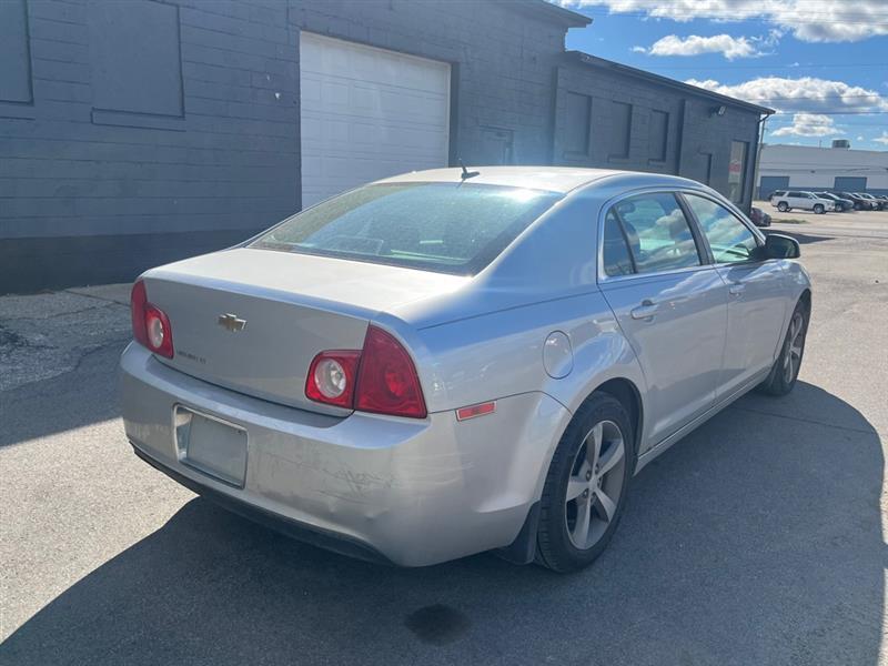 Chevrolet Malibu  2011