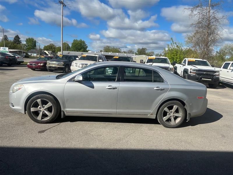 Chevrolet Malibu  2011