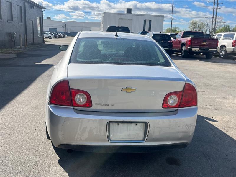 Chevrolet Malibu  2011