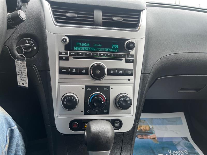 Chevrolet Malibu  2011