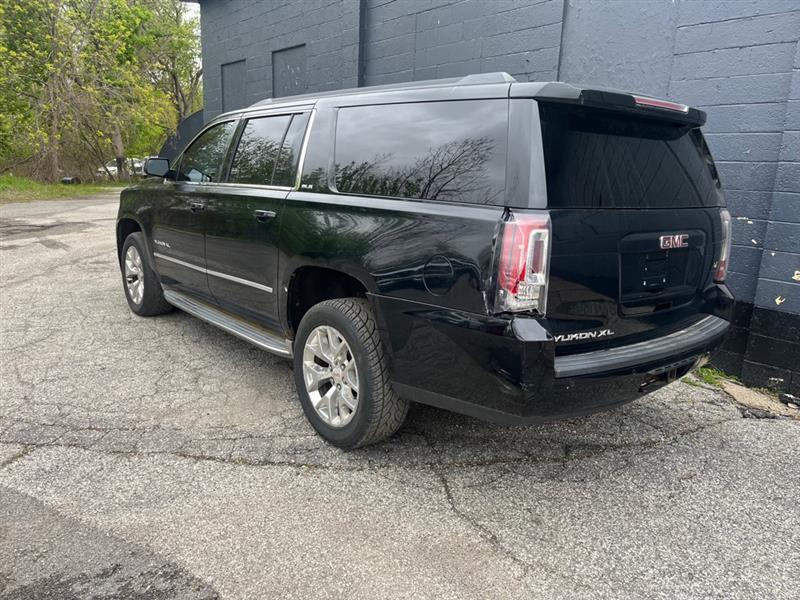 GMC Yukon XL  2015