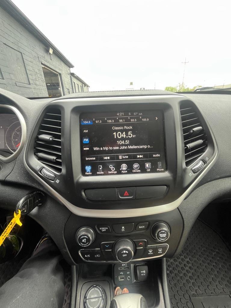 Jeep Cherokee  2015
