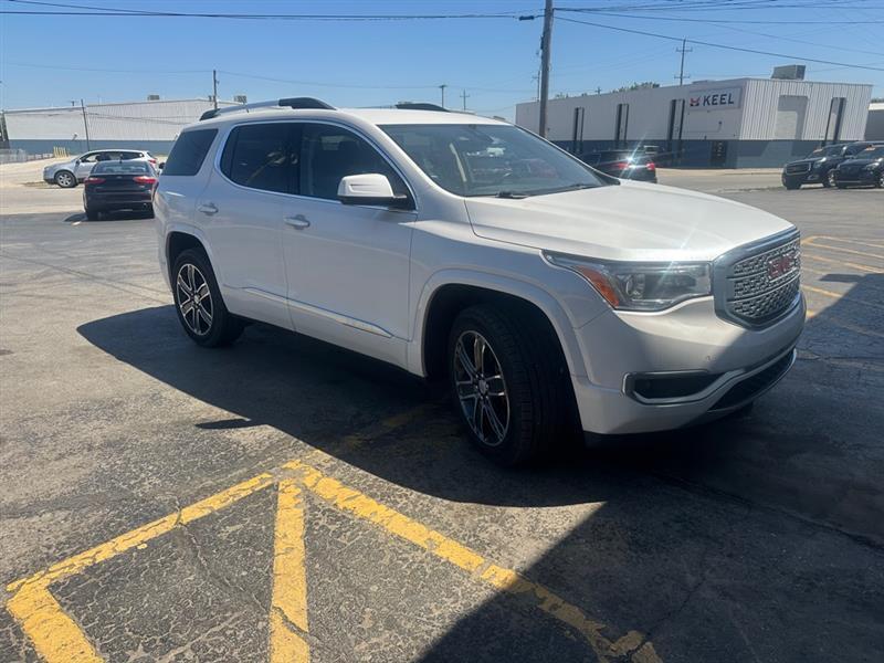 GMC Acadia  2017