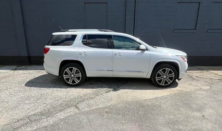 GMC Acadia  2017
