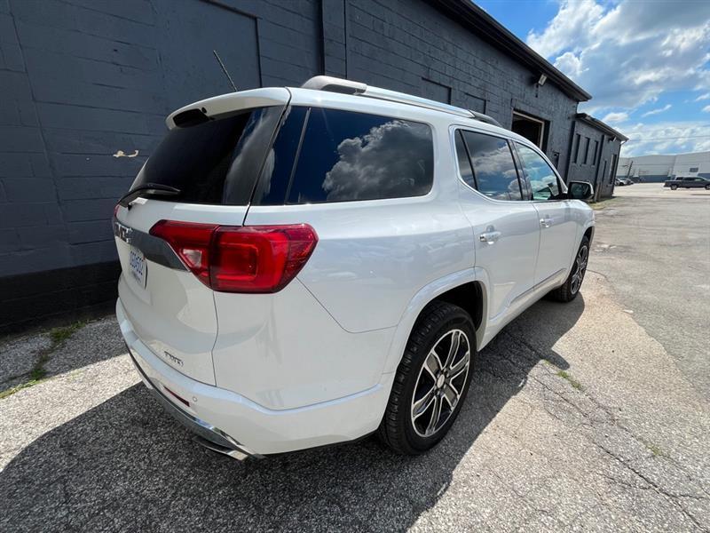 GMC Acadia  2017