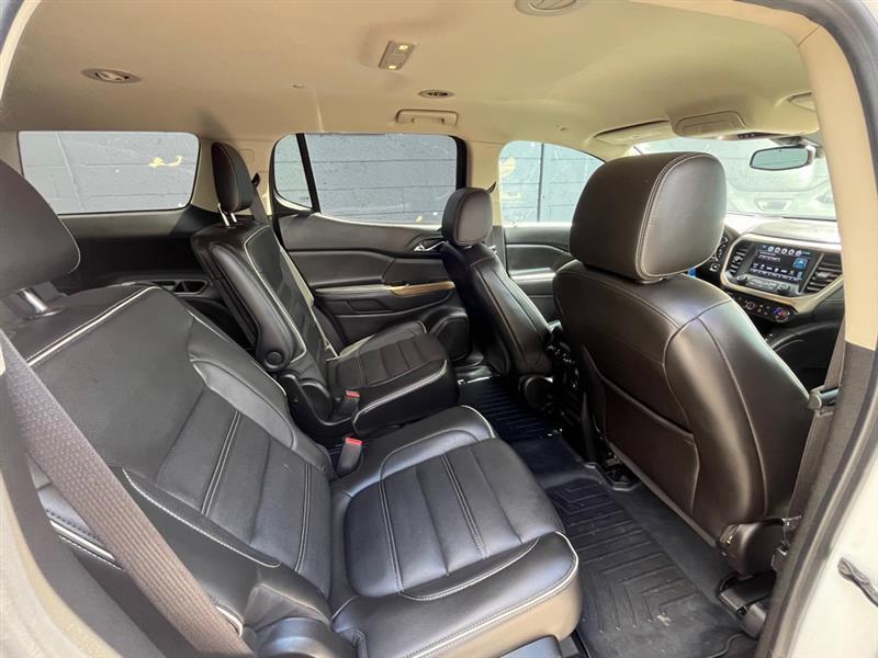 GMC Acadia  2017