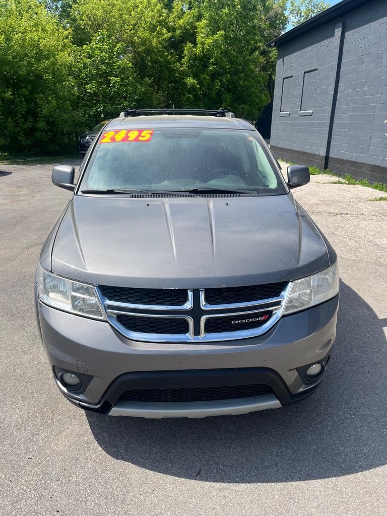 2013 Dodge Journey SXT V6's photo