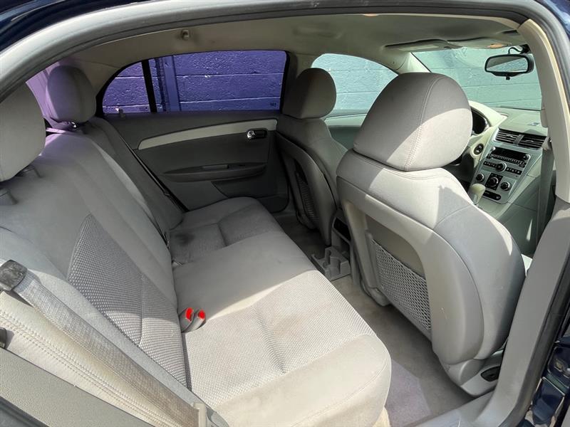 Chevrolet Malibu  2011