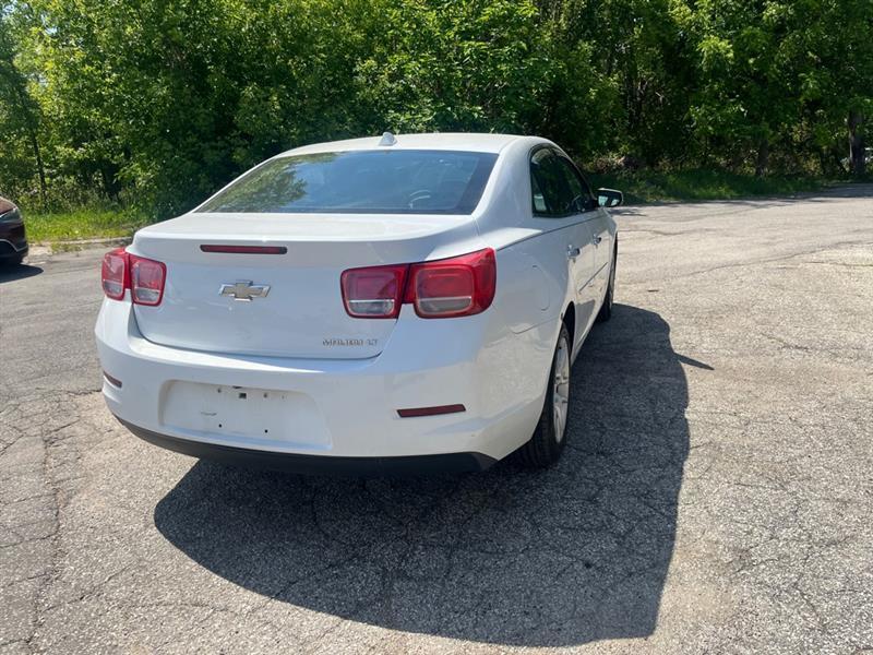 Chevrolet Malibu  2013