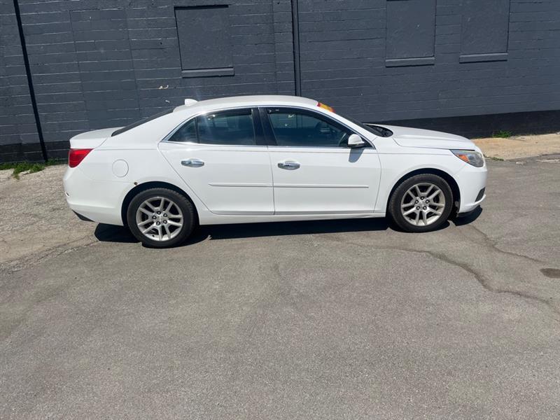 Chevrolet Malibu  2013